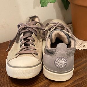 Beige/gray shearling lined UGG sneakers size 7